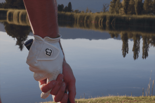 B&C Golf glove by the water