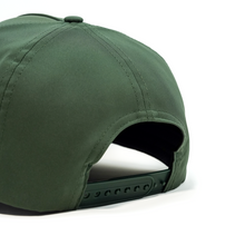 Load image into Gallery viewer, Backwards view of the snapback of the B&amp;C Olive Green Rope Hat.
